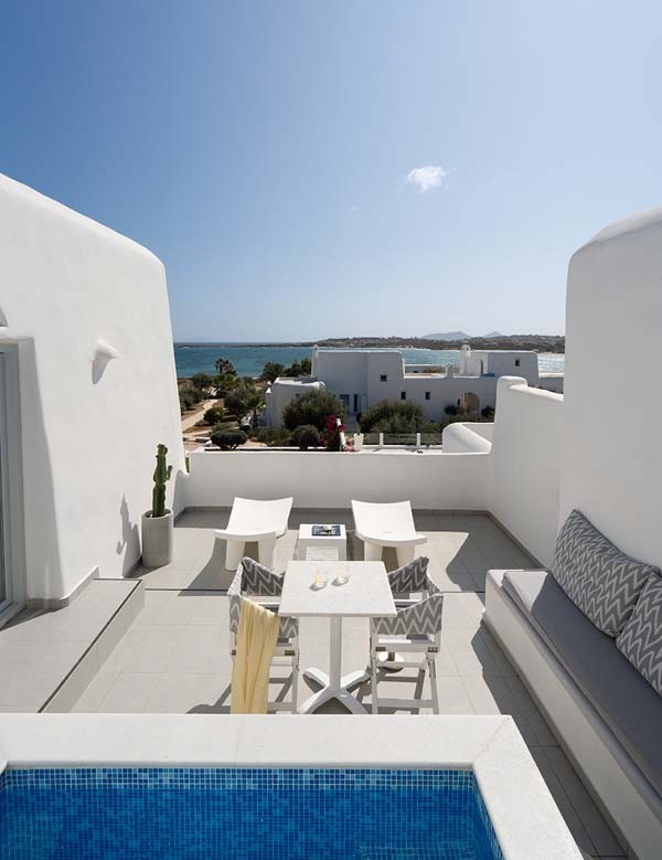 EXCLUSIVE SUITE WITH PANORAMIC SEA VIEW AND PRIVATE PLUNGE POOL